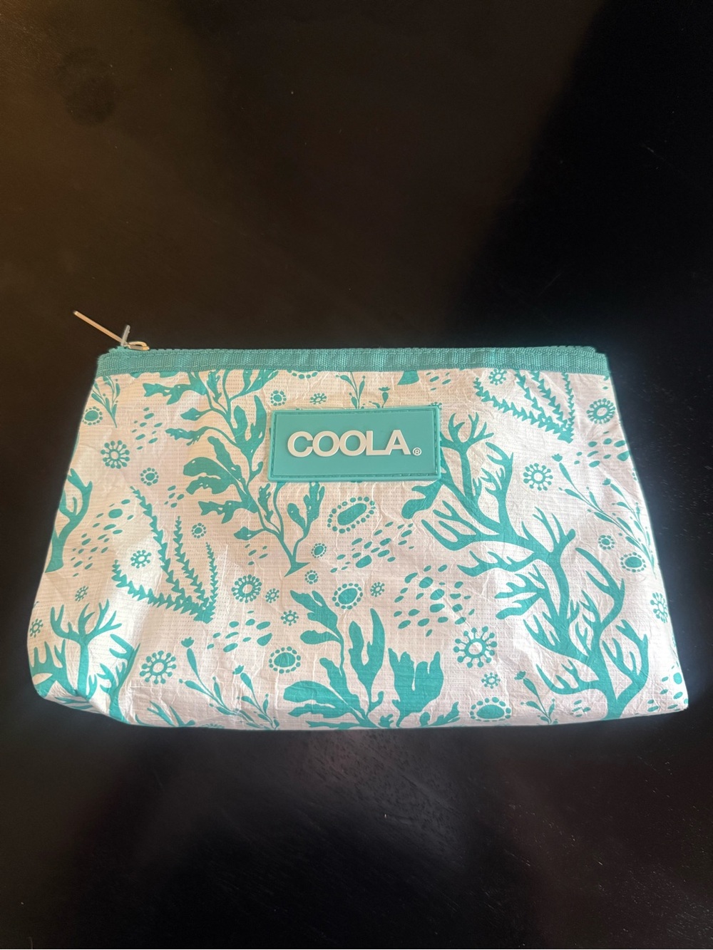 NEW Coola SPF Mineral Sunscreen Travel Set Pouch + Sunscreen + Stick + Lip Balm